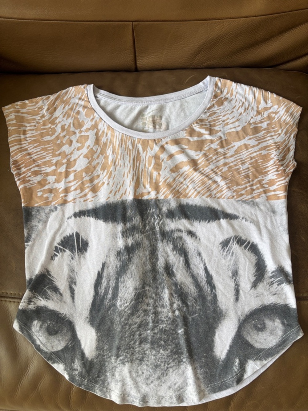 women's nike tee athletic cut tiger eye